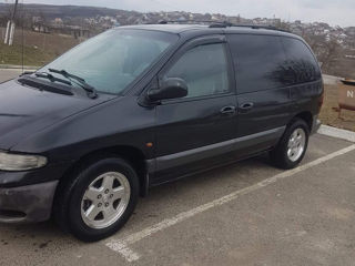 Chrysler Voyager foto 4