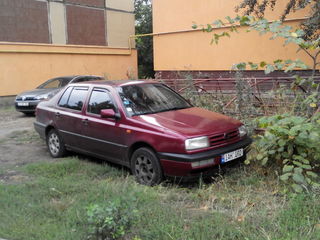 Volkswagen Vento foto 2