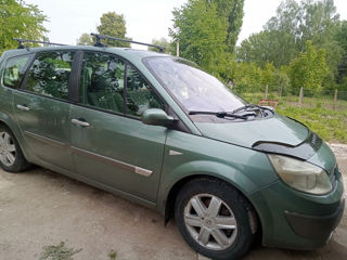 Renault Grand Scenic foto 1