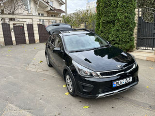 KIA Rio X-Line