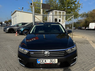 Volkswagen Passat foto 3