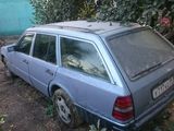 Mercedes Series (W124) foto 3