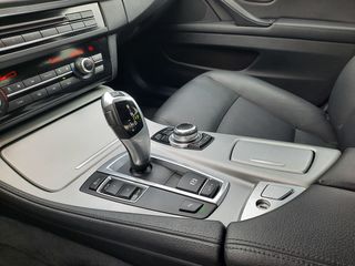 BMW 5 Series foto 17