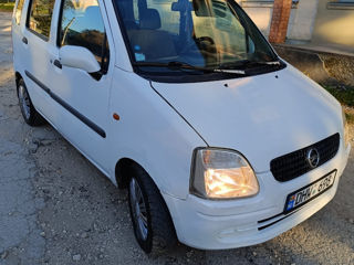 Opel Agila