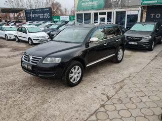 Volkswagen Touareg foto 4