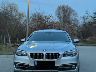 BMW 5 Series foto 1