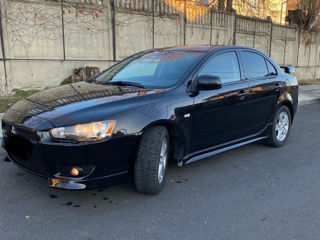 Mitsubishi Lancer foto 5