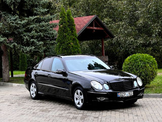 Mercedes E-Class foto 2