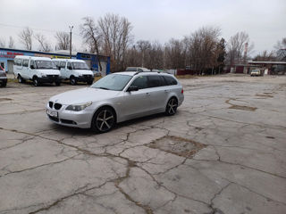 BMW 5 Series foto 5