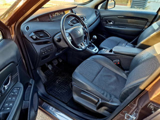 Renault Grand Scenic foto 8