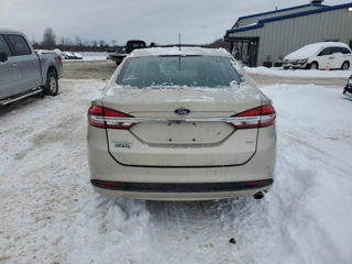 Ford Fusion foto 6