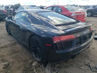 Audi R8 foto 2