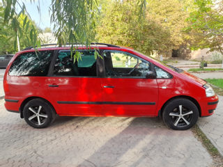 Volkswagen Sharan foto 5