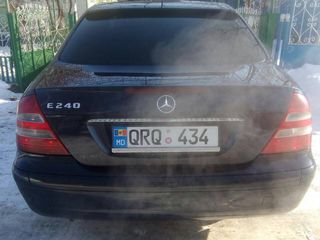 Mercedes E Class foto 4