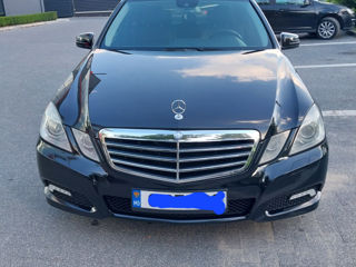 Mercedes E-Class foto 2