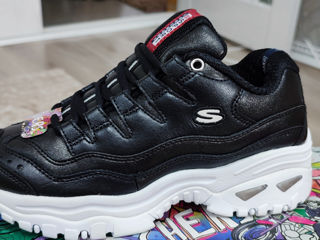 Sketchers original