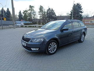 Skoda Octavia foto 3