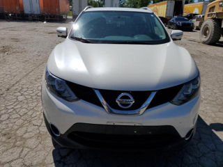 Nissan Rogue foto 2