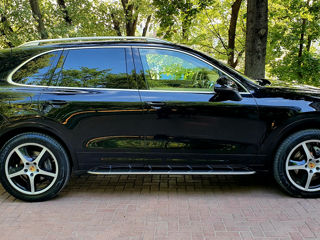 Porsche cayenne 5 130 R20 275/45 foto 1