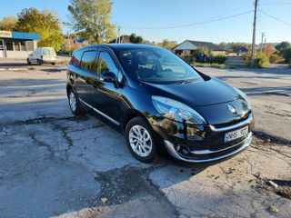 Renault Grand Scenic foto 2