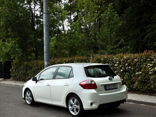 Toyota Auris foto 4