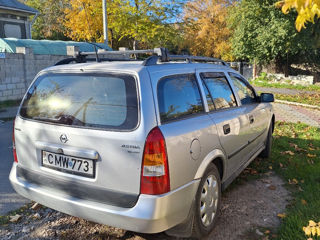 Opel Astra foto 2