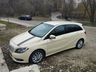 Mercedes B-Class foto 6