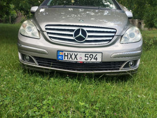 Mercedes B-Class foto 9