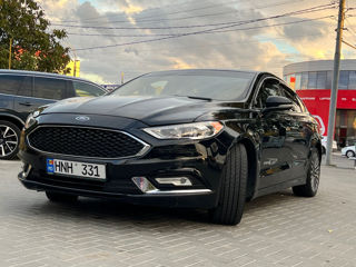 Ford Fusion foto 2