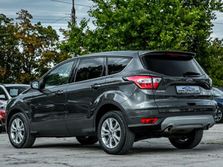 Ford Kuga foto 4