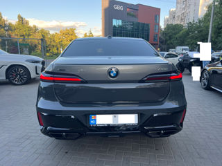 BMW 7 Series foto 5