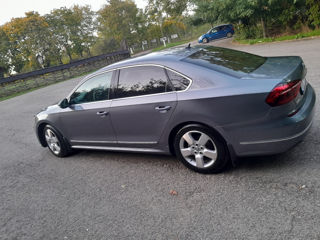 Volkswagen Passat foto 3