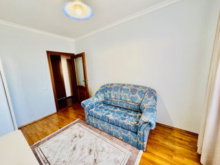 Apartament cu 2 camere, 65 m², Buiucani, Chișinău foto 8