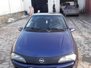 Opel Tigra foto 4