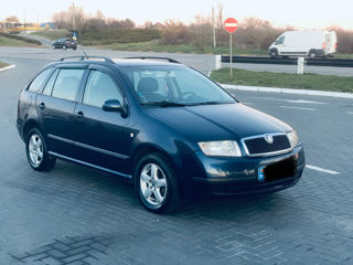 Skoda Fabia foto 2