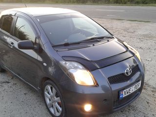 Toyota Yaris foto 3