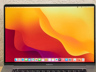 Apple MacBook Pro 16 Late 2019/ Core I7 9750H/ 16Gb Ram/ Radeon 5300M/ 500Gb SSD/ 16" Retina! foto 3