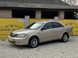 Toyota Camry foto 1