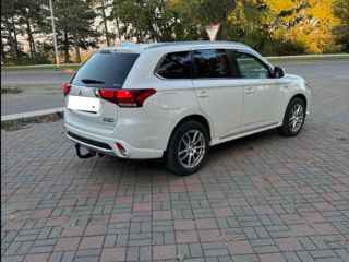 Mitsubishi Outlander foto 5