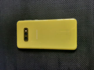 Samsung s10e