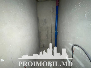 Apartament cu 2 camere, 80 m², Buiucani, Chișinău foto 3