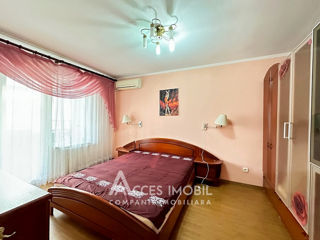 Apartament cu 4 camere, 87 m², Buiucani, Chișinău foto 2
