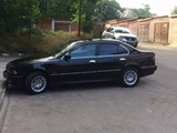 BMW 5 Series foto 1