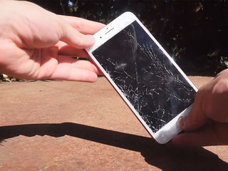 Iphone 8/8+ Треснул экран – на ремонт отдавай нам! foto 1