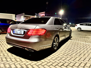 Mercedes E-Class foto 3