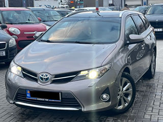 Toyota Auris foto 1