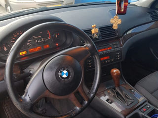 BMW 3 Series foto 7