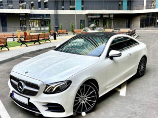 Mercedes E-Class Coupe foto 2