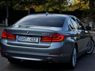 BMW 5 Series foto 4