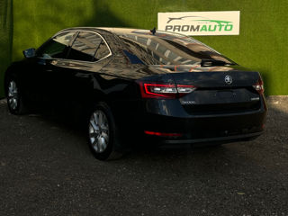 Skoda Superb foto 5